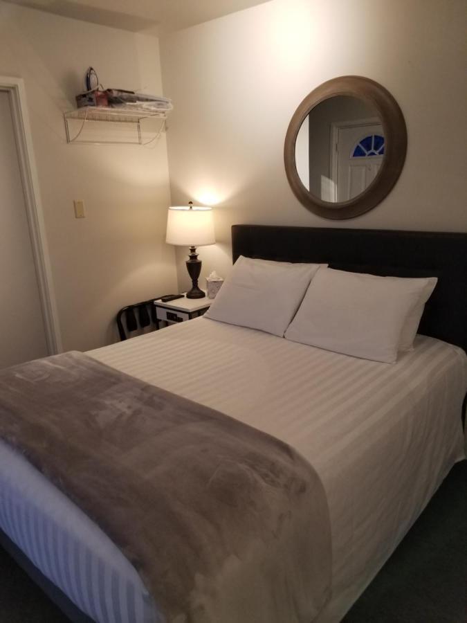 Deep Water Inn Chelan Buitenkant foto
