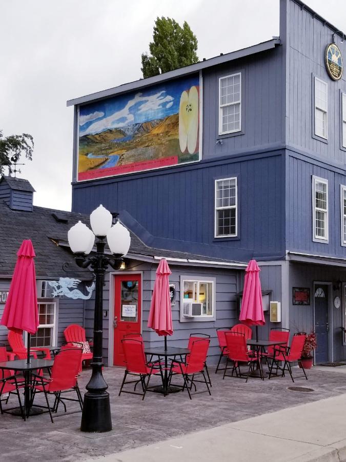 Deep Water Inn Chelan Buitenkant foto